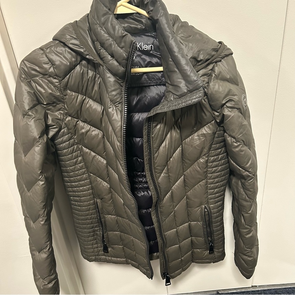 Calvin Klein Women's Gray Puffer Jacket